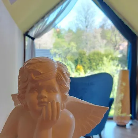 U Helci - Na Krancu Swiata - Azyl Tylko Dla Doroslych * Studzienno