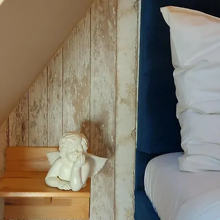 U Helci - Na Krancu Swiata - Azyl Tylko Dla Doroslych Feriegård