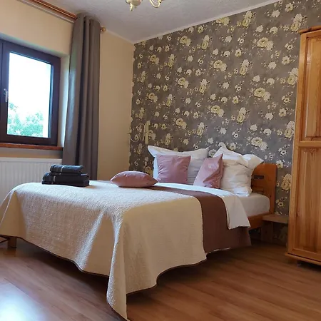 U Helci - Na Krancu Swiata - Azyl Tylko Dla Doroslych Studzienno