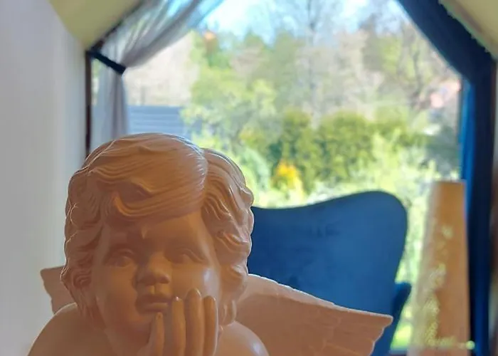 U Helci - Na Krancu Swiata - Azyl Tylko Dla Doroslych * Studzienno